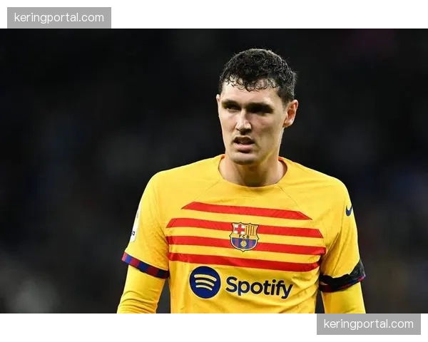 巴萨后防遭遇打击:克里斯滕森膝关节损伤缺席 巴萨后防遭遇打击:克里斯滕森膝关节损伤缺席